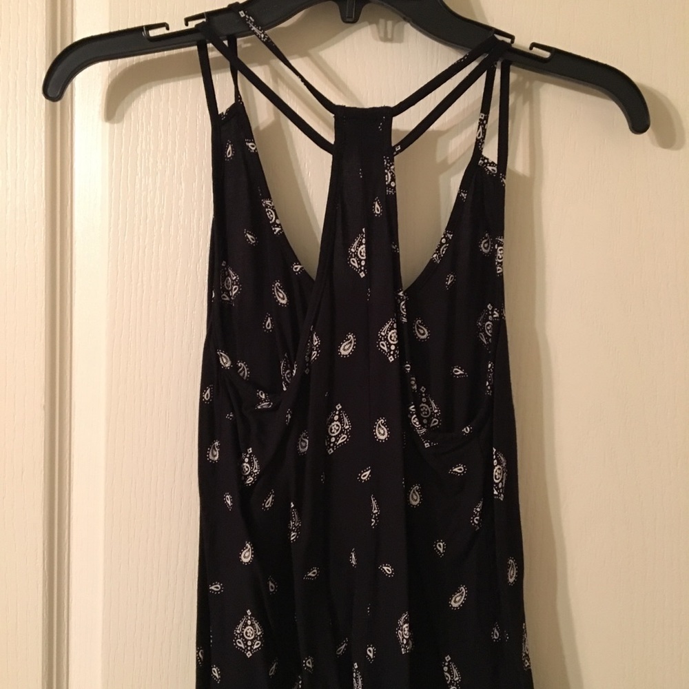Patterned Tank Top - Picture 2 of 3